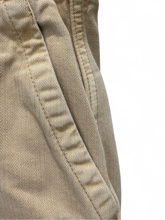 Vineyard Vines Women’s Khaki Shorts - Picture 4 of 7